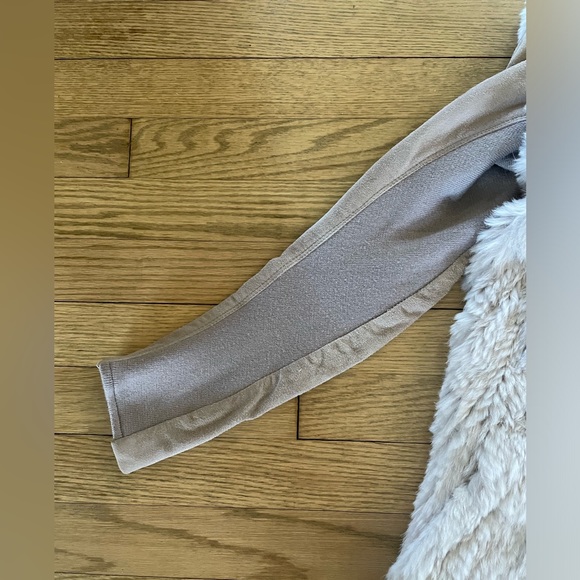 JUNE - Genuine Dyed Rabbit Fur and Suede Jacket w/ front angled pockets - XS - Picture 8 of 12